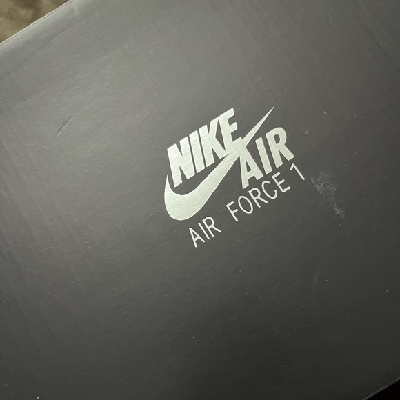 Nike Air Force 1 - Picture 4 of 5